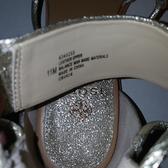 Silver/Gold Sandals - Picture 7 of 7